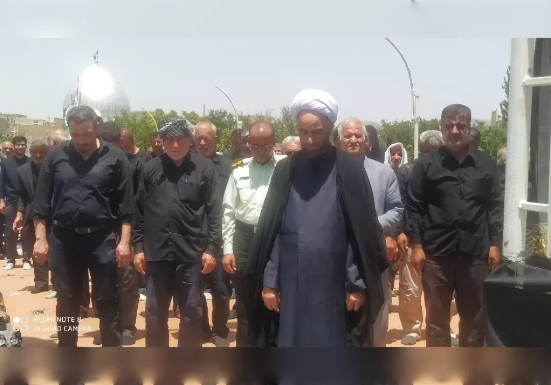 نماز ظهر عاشورا در خنداب برگزار شد