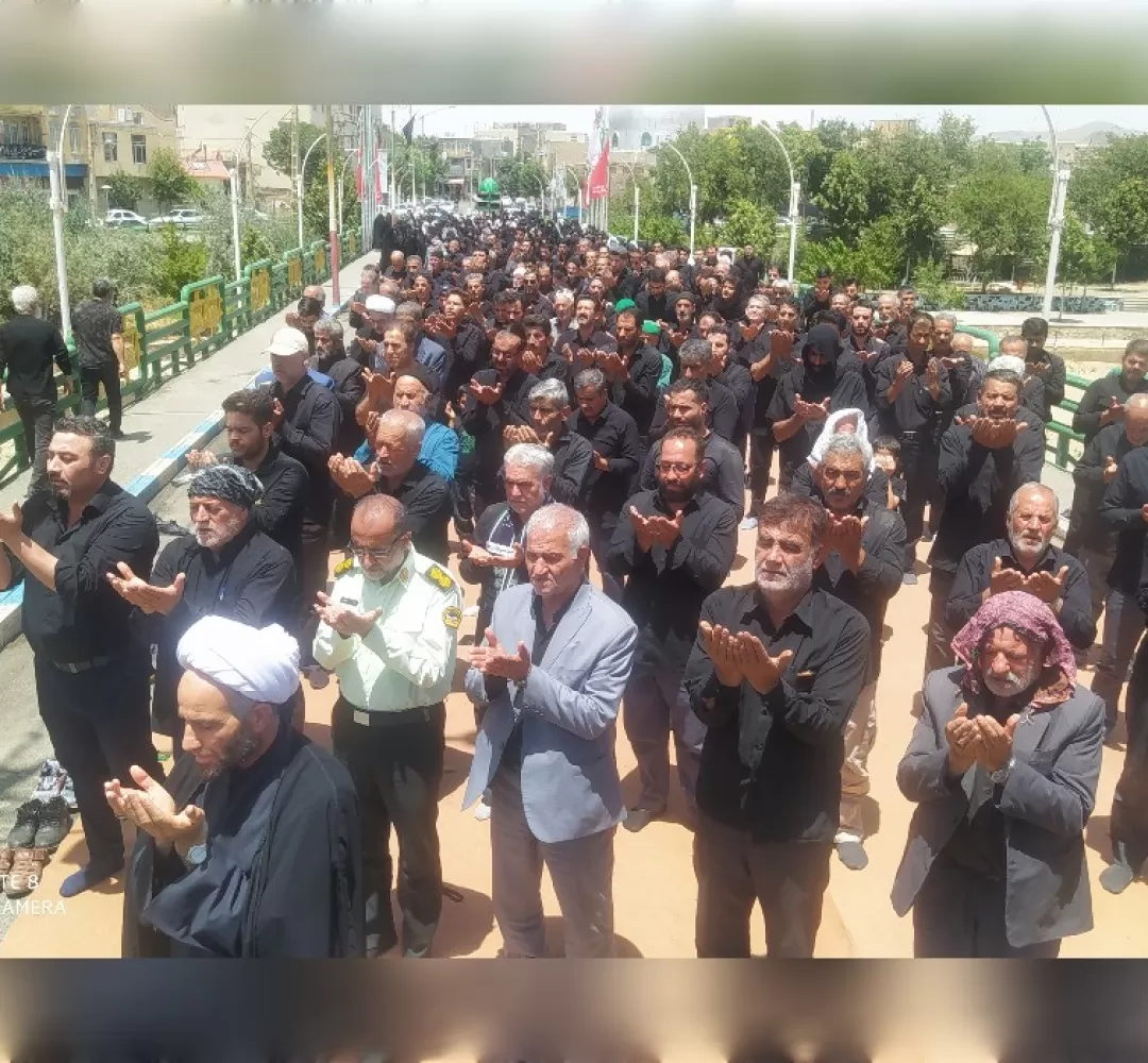 نماز ظهر عاشورا در خنداب برگزار شد