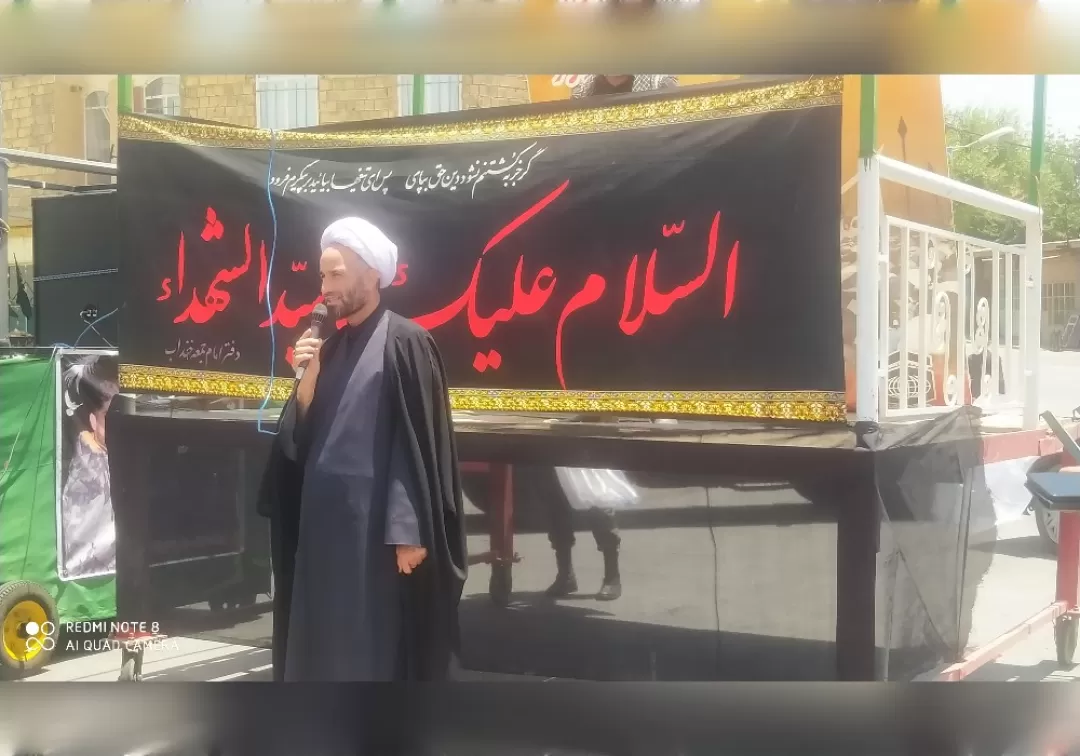 نماز ظهر عاشورا در خنداب برگزار شد