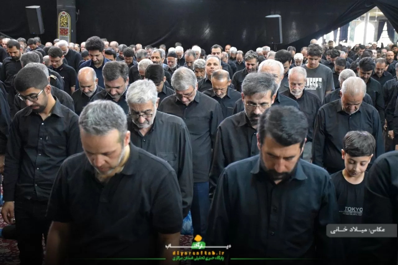 شکوه نماز ظهر عاشورا در اراک