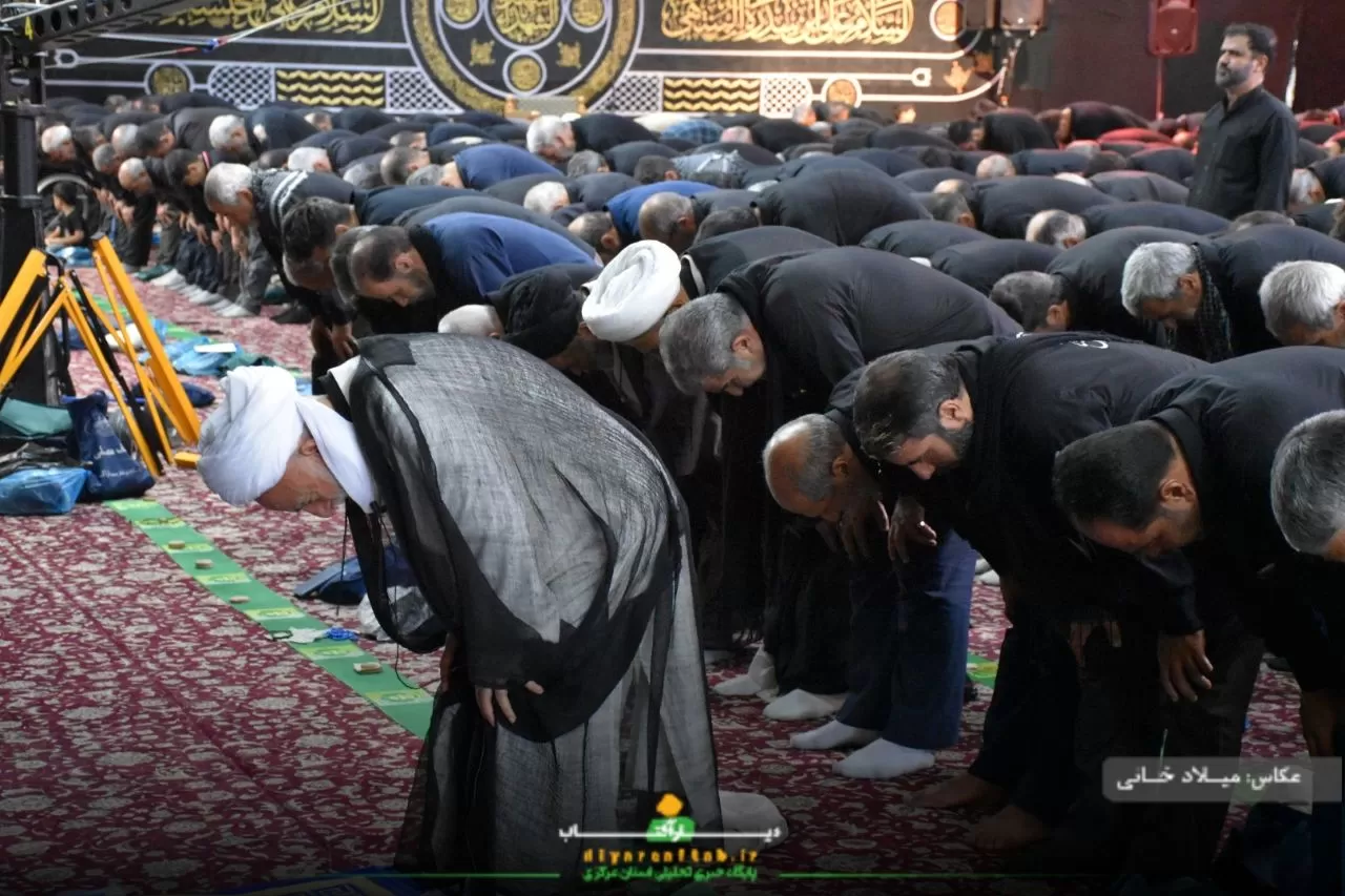 شکوه نماز ظهر عاشورا در اراک
