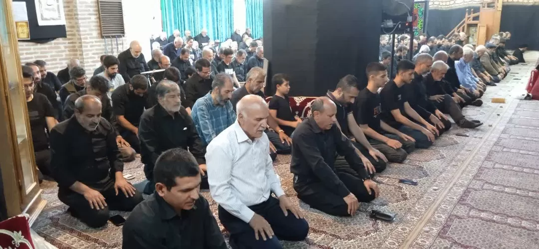 اقامه نماز ظهر عاشورا در تفرش