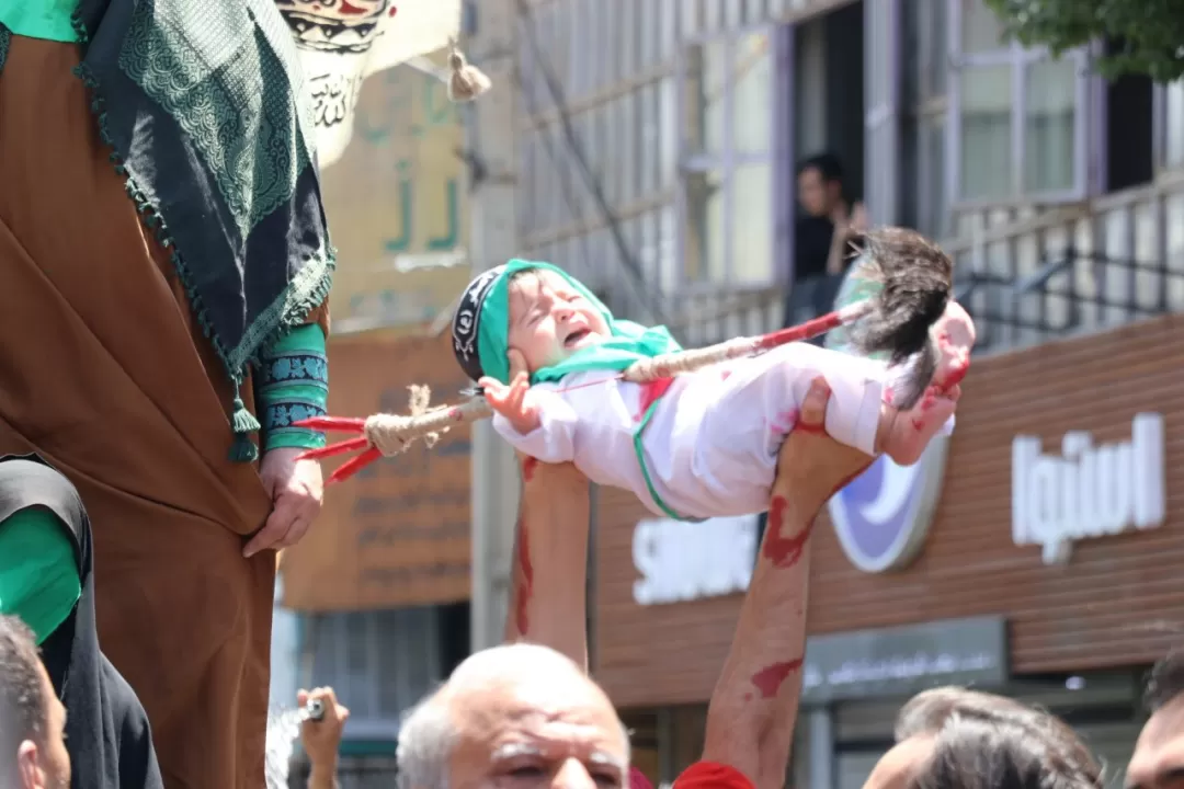 آئین خیمه‌سوزان ظهر عاشورا در ساوه