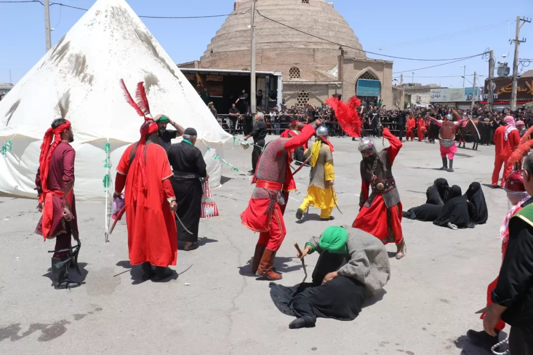 آئین خیمه‌سوزان ظهر عاشورا در ساوه