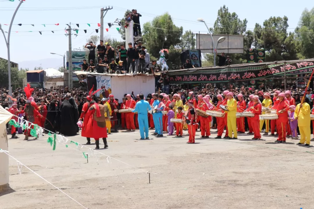 آئین خیمه‌سوزان ظهر عاشورا در ساوه