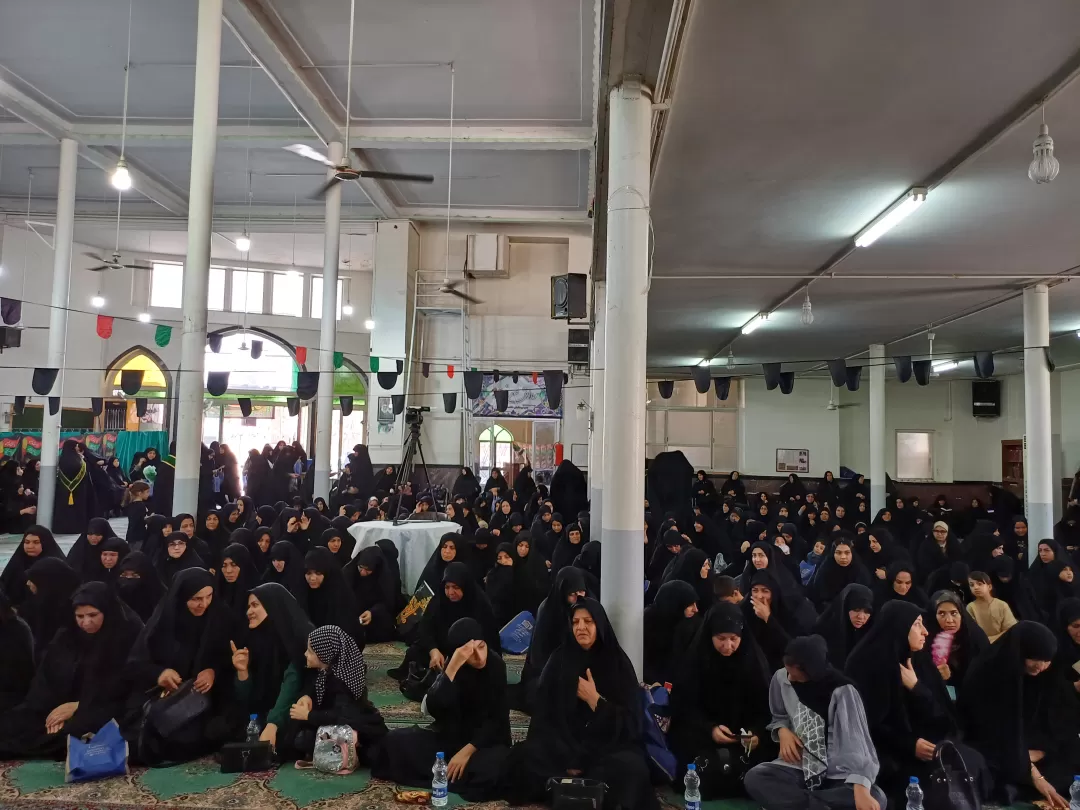 همایش رهروان زینبی در ساوه برگزار شد