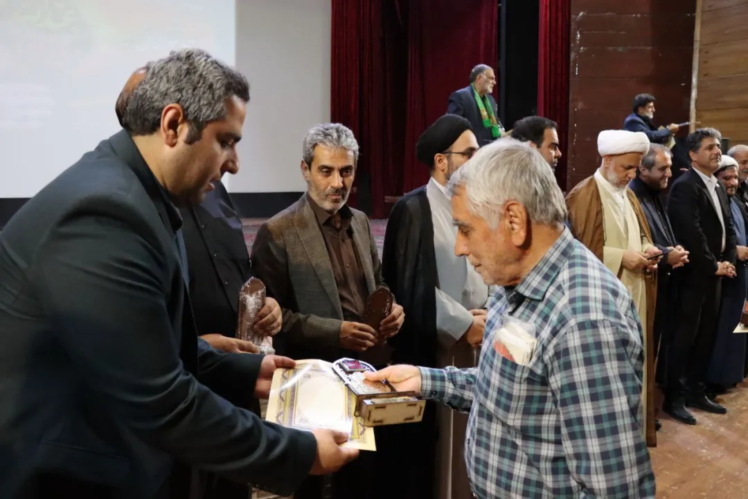 همایش تجلیل از پیرغلامان حسینی در ساوه