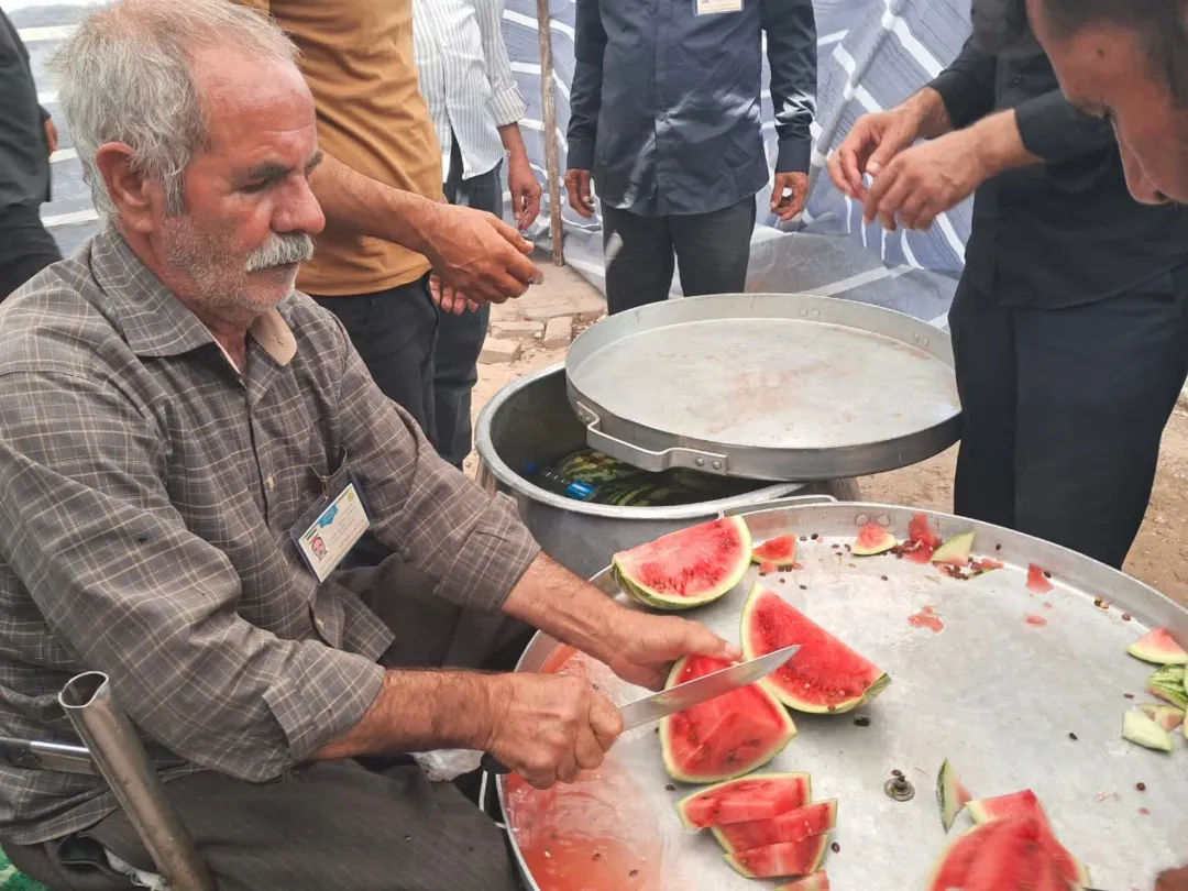 خدمت‌رسانی موکب مردمی ساوه در نجف