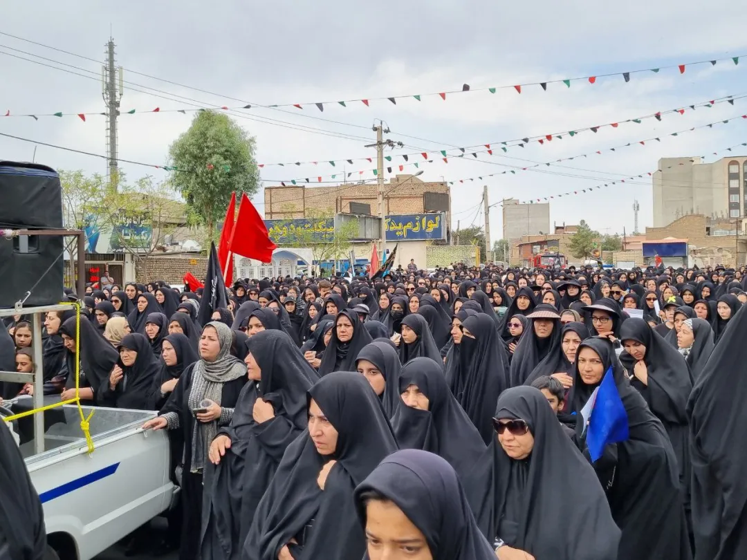 آئین پیاده‌روی جاماندگان اربعین در ساوه برگزار شد