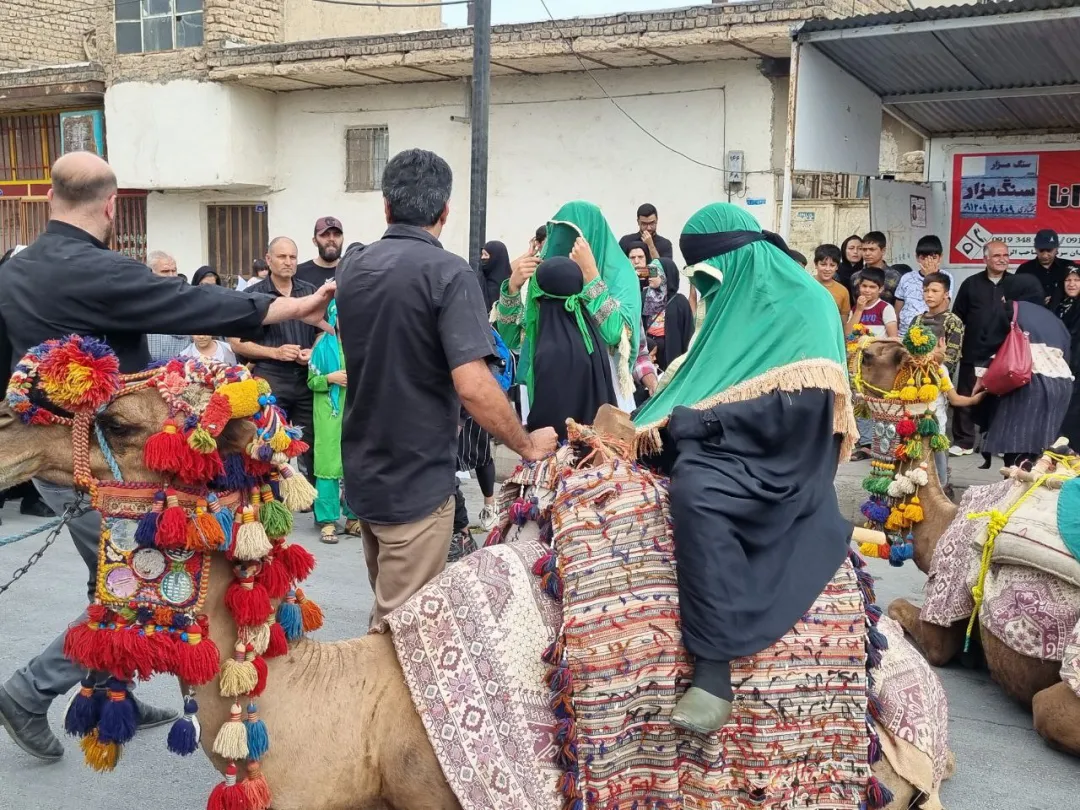آئین پیاده‌روی جاماندگان اربعین در ساوه برگزار شد