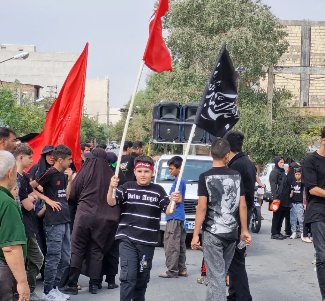 آئین پیادهروی جاماندگان اربعین در ساوه برگزار شد