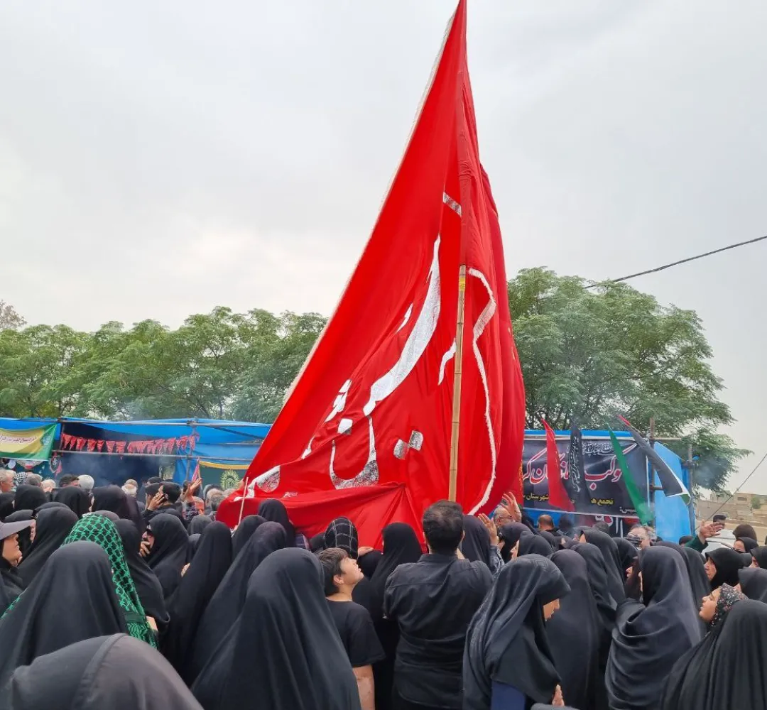 شکوه پیادهروی جاماندگان اربعین در ساوه