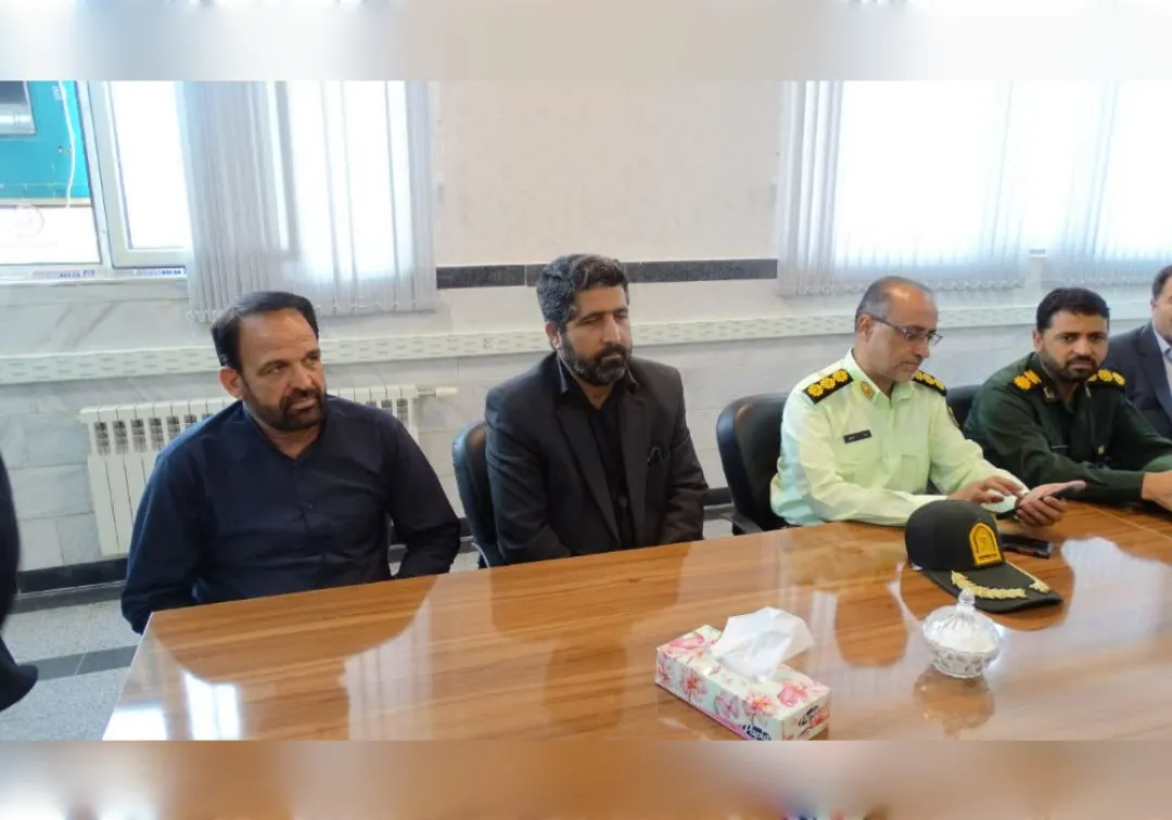 تقدیر از پزشکان خنداب