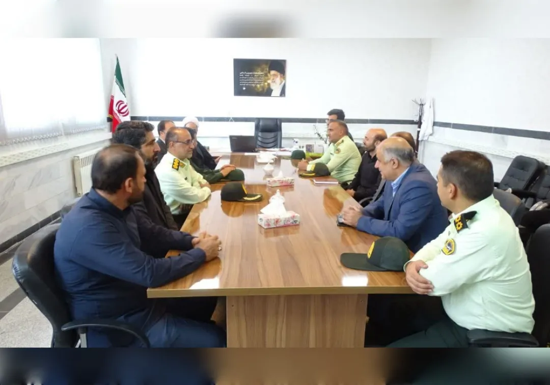 تقدیر از پزشکان خنداب