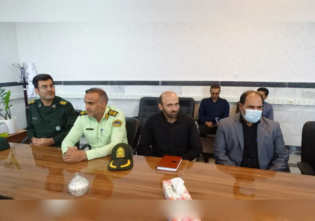 تقدیر از پزشکان خنداب