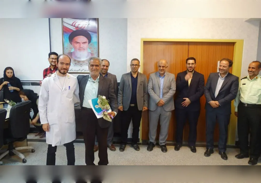 تقدیر از پزشکان خنداب