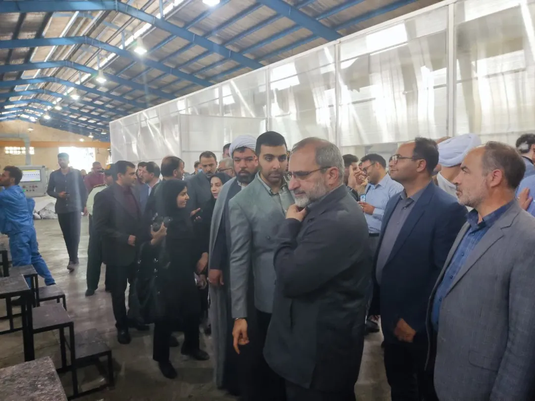 آئین بهره‌برداری از ۲ واحد صنعتی در ساوه
