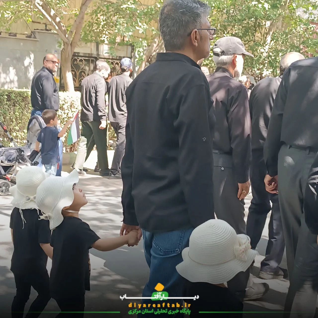 کاروان عزاداری در اراک به حرکت درآمد