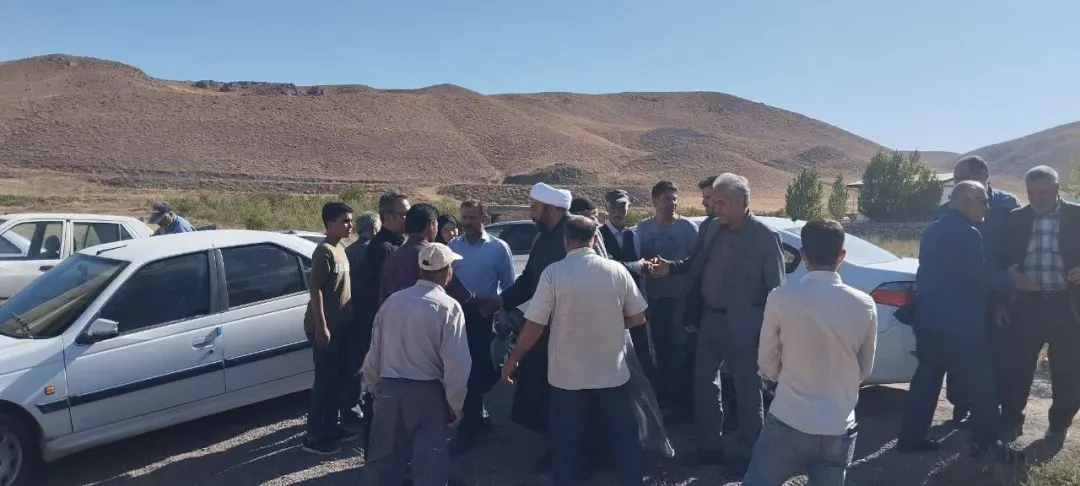 لوله‌گذاری آب دو روستای «ورامه» و «منجقان»