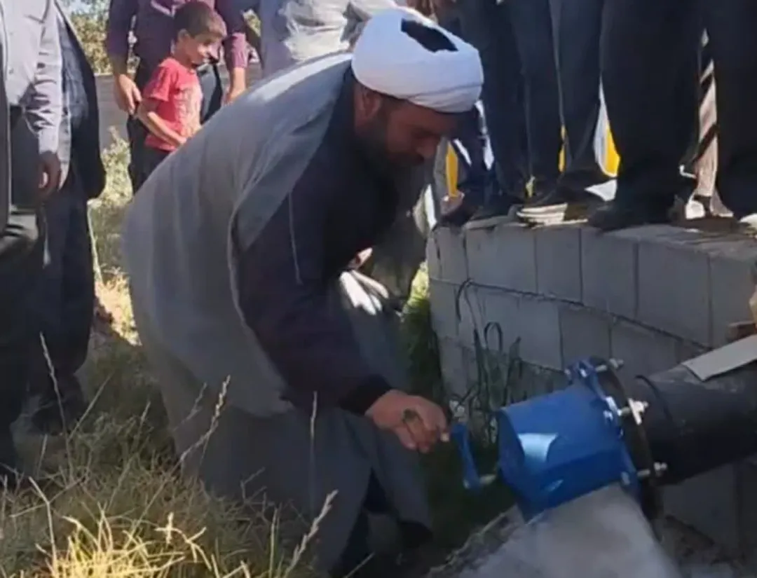 لوله‌گذاری آب دو روستای «ورامه» و «منجقان»