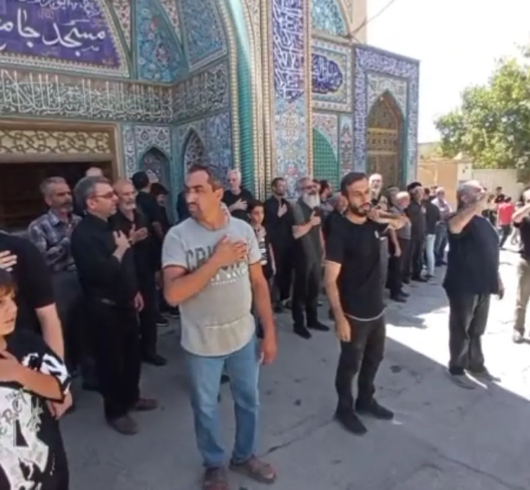 کاروان عزاداری امام رضا (ع) در شهر نراق