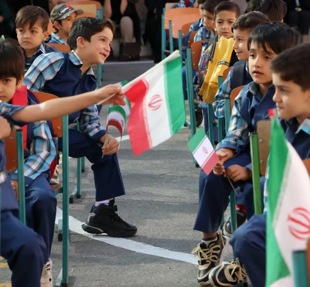 جشن شکوفهها در ساوه برگزار شد