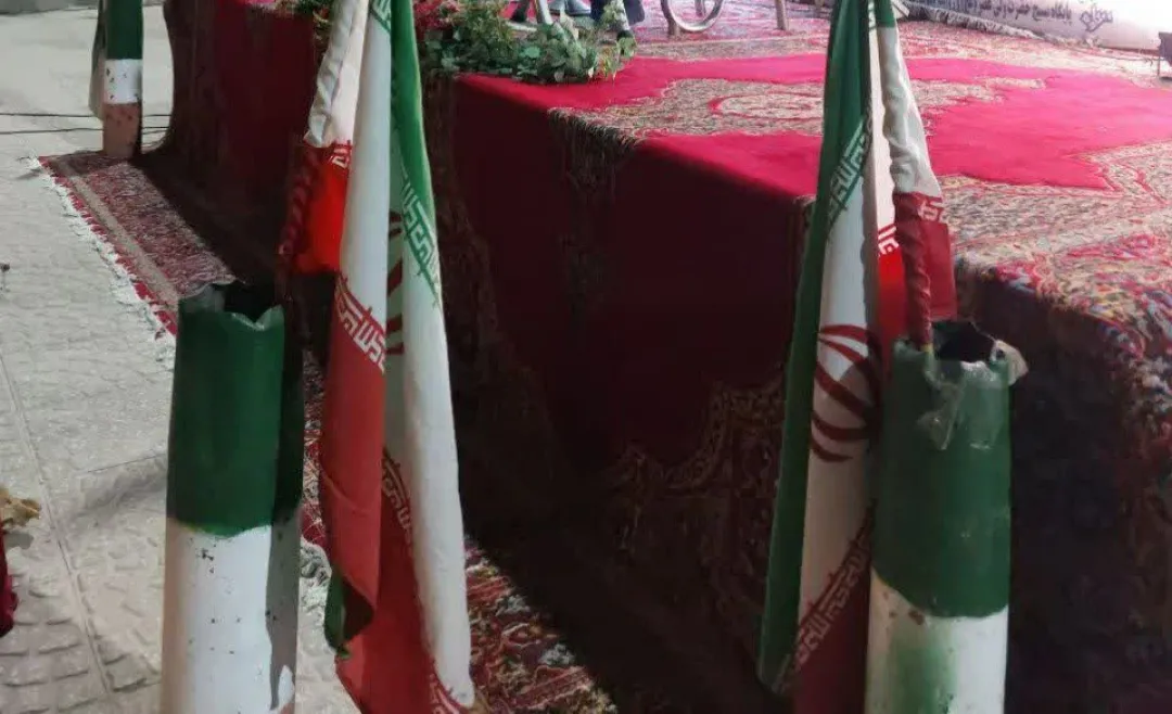 شهر صنعتی کاوه غرق در شادی میلاد خاتم‌المرسلین