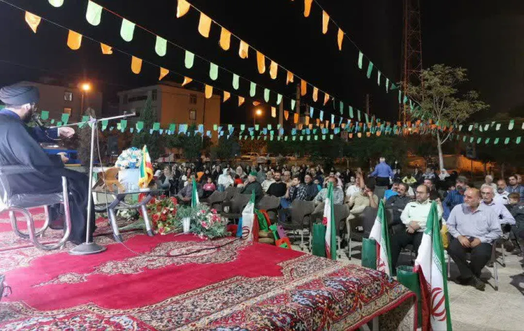 شهر صنعتی کاوه غرق در شادی میلاد خاتم‌المرسلین
