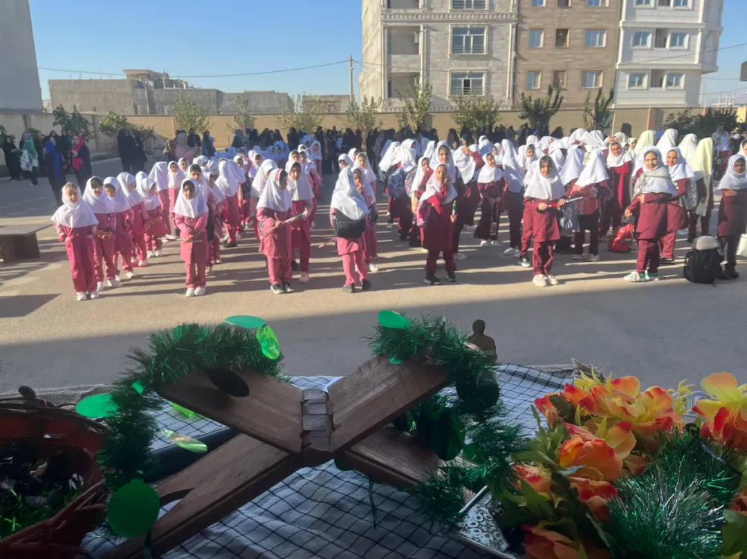 زنگ مهر و مقاومت به صدا درآمد
