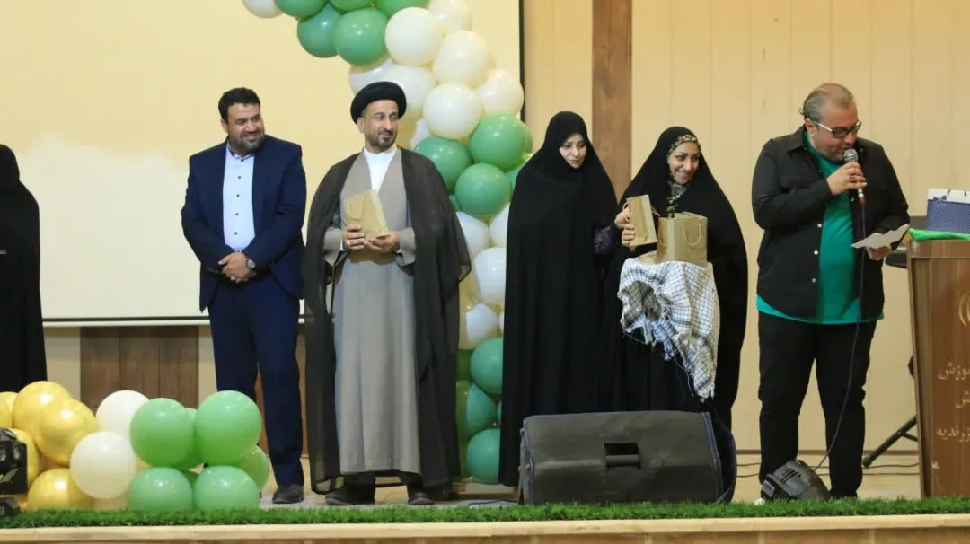 جشن هفته وحدت در زرندیه
