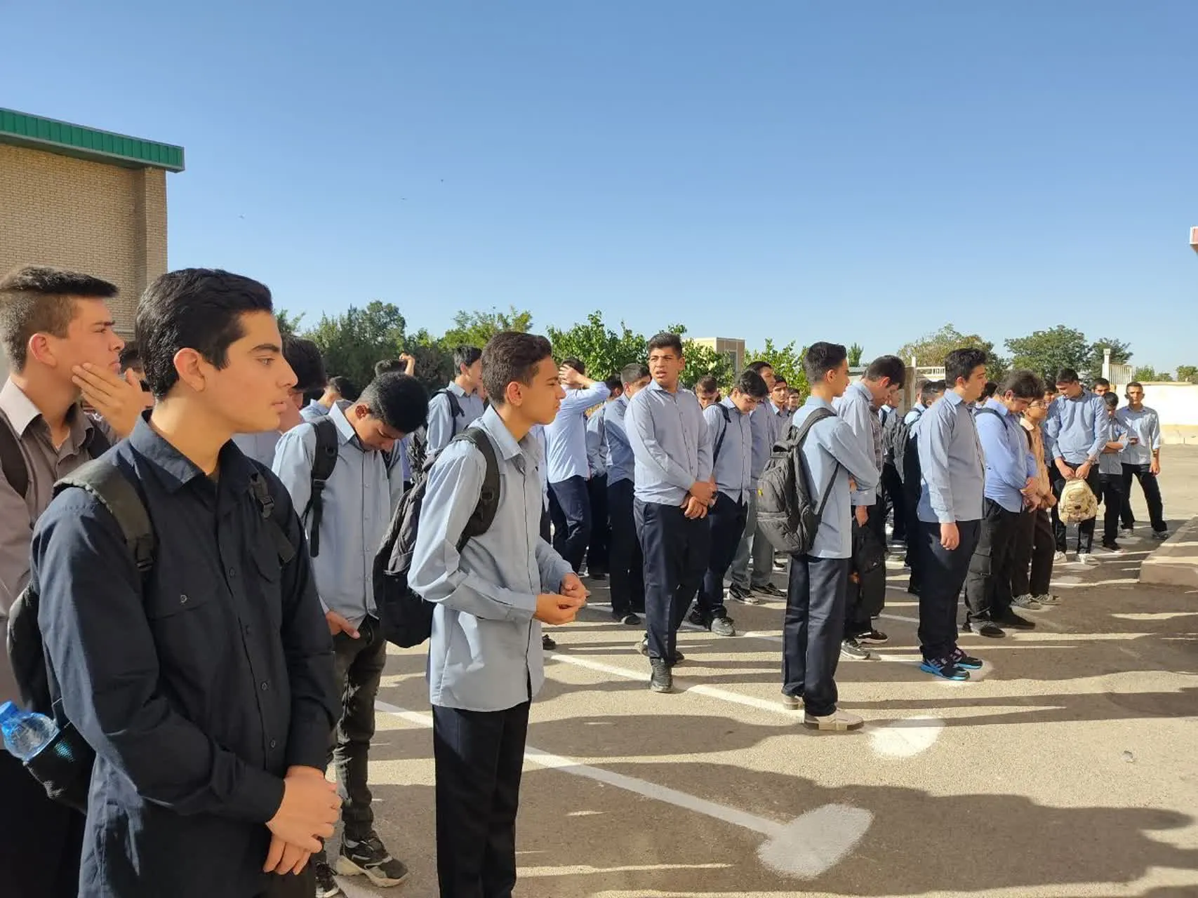 نواختن زنگ ایثار و مقاومت در فراهان
