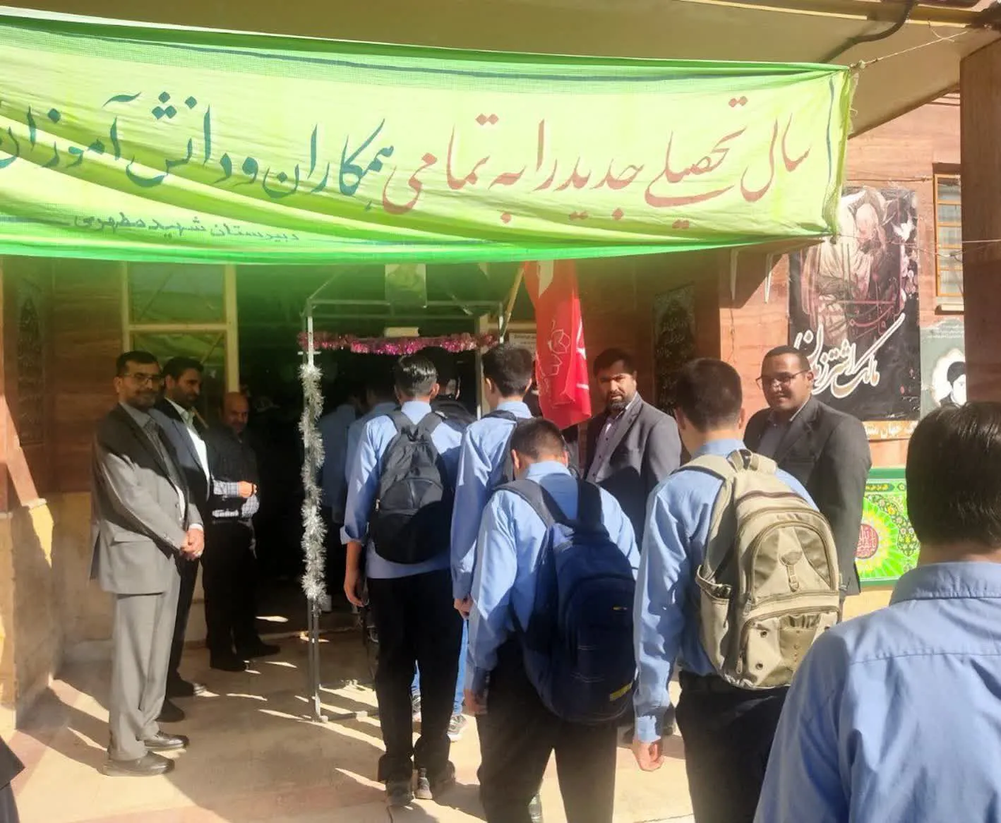 نواختن زنگ ایثار و مقاومت در فراهان