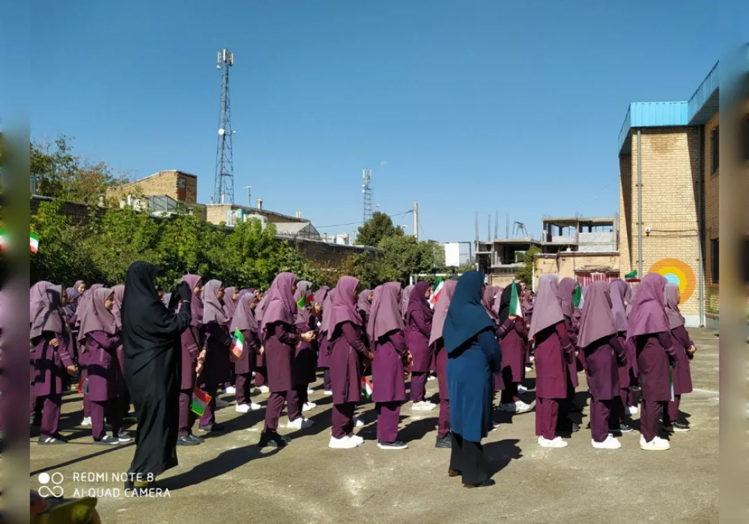 نواختن زنگ مهر مقاومت در مدارس خنداب