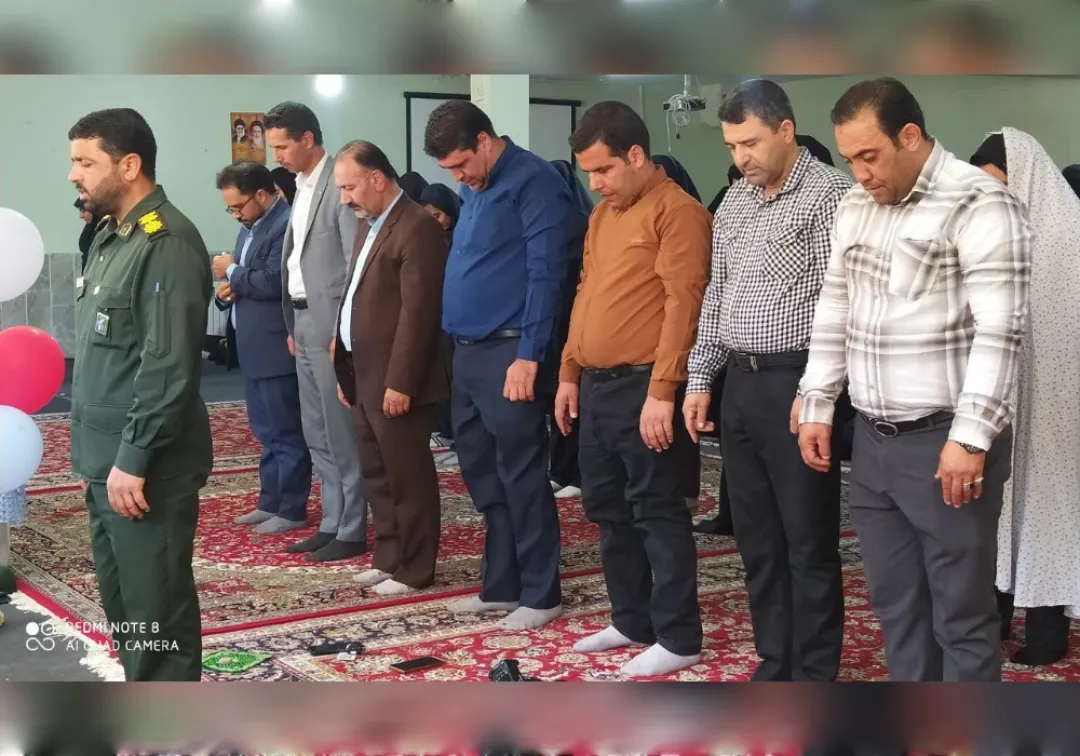 نواختن زنگ مهر مقاومت در مدارس خنداب