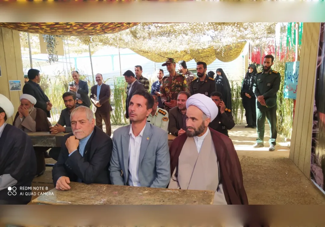 افتتاح نمایشگاه دفاع مقدس در خنداب