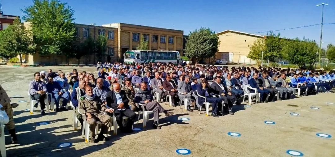 صبحگاه مشترک مقتدرانه نیروهای مسلح در کمیجان