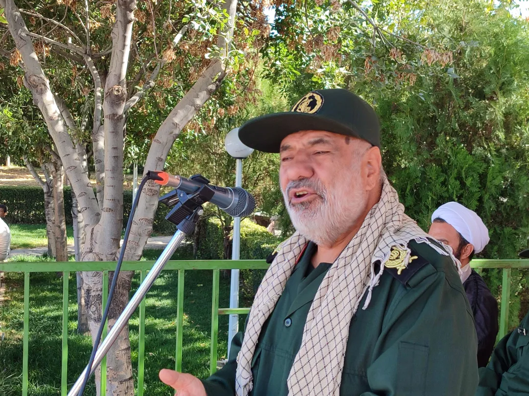 صبحگاه مشترک نیروهای مسلح در فراهان