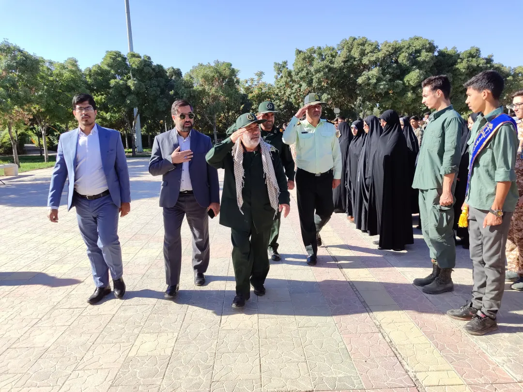 صبحگاه مشترک نیروهای مسلح در فراهان