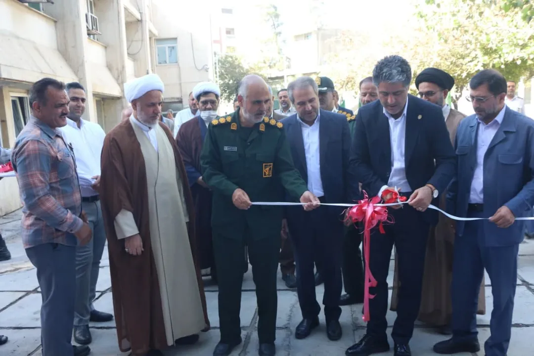 افتتاح نمایشگاه دفاع مقدس در شهرداری ساوه