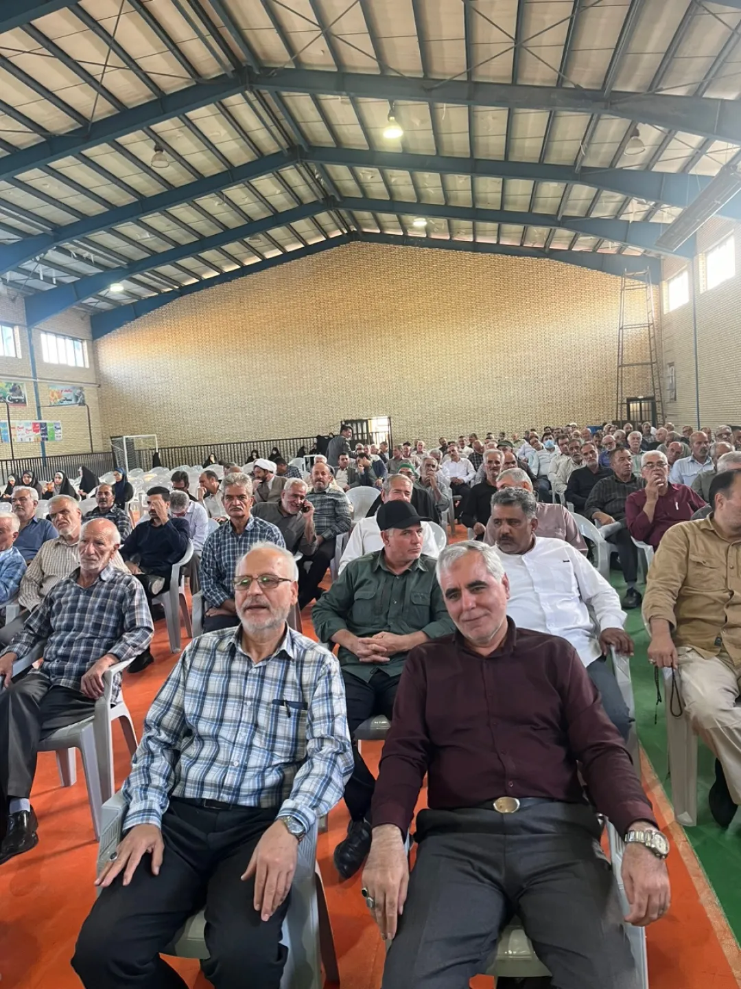 همایش بزرگ پیشکسوتان و رزمندگان در زرندیه