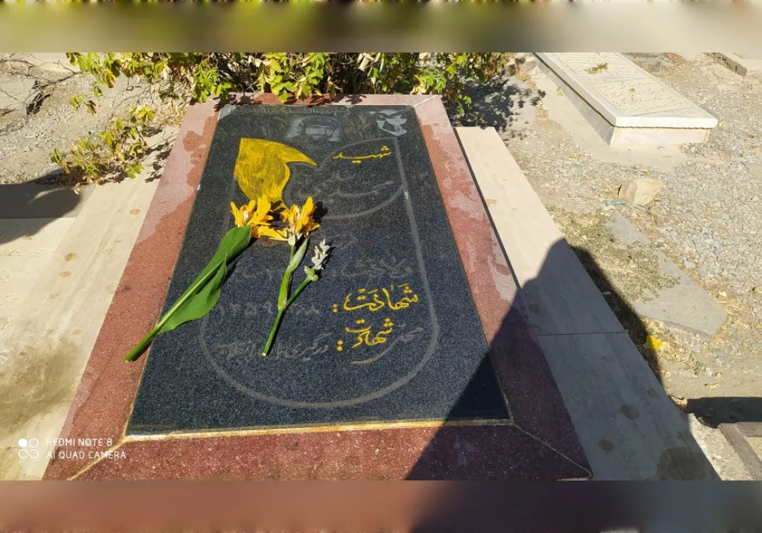 عطرافشانی قبور مطهر شهدا