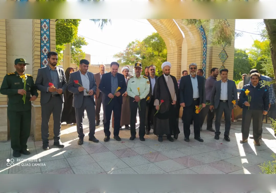 عطرافشانی قبور مطهر شهدا