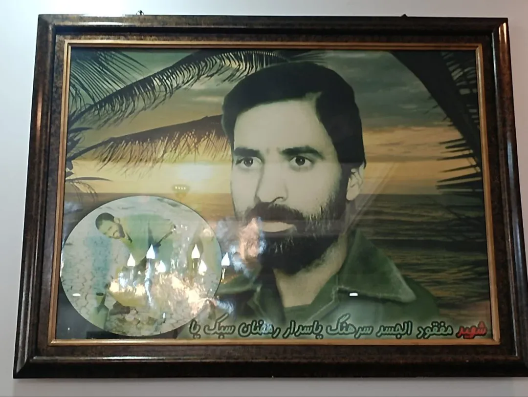 دیدار دانش‌آموزان ساوجی با خانواده شهید «رمضان بادپا»