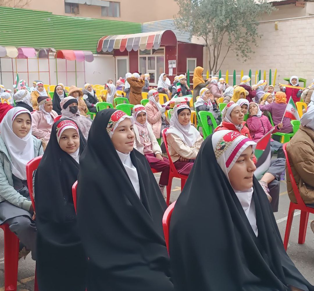 پویش «مدرسه همدل» در ساوه برگزار شد