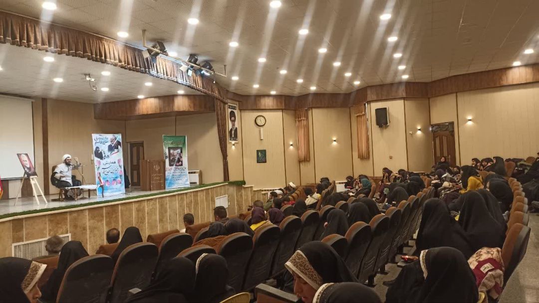 اجتماع دختران حاج قاسم در زرندیه