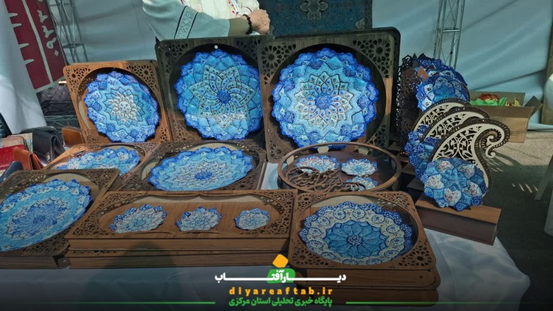 بزرگترین فرش گل ایران در محلات