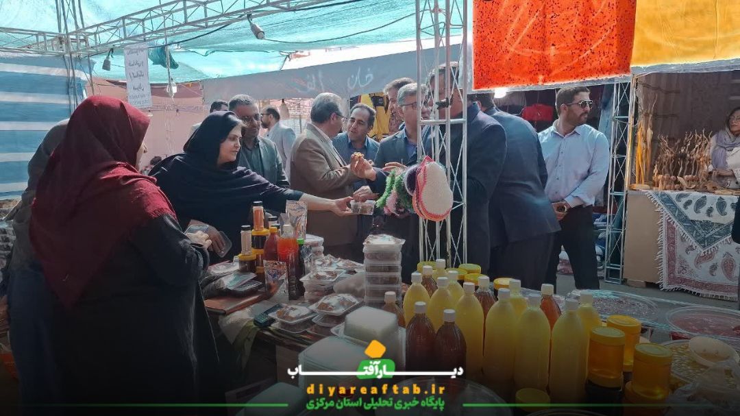 بزرگترین فرش گل ایران در محلات