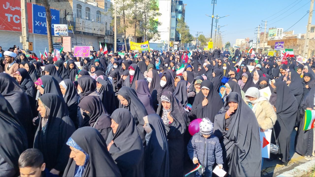 حضور پرشور ساوجی‌ها در جشن ۴۶ سالگی انقلاب