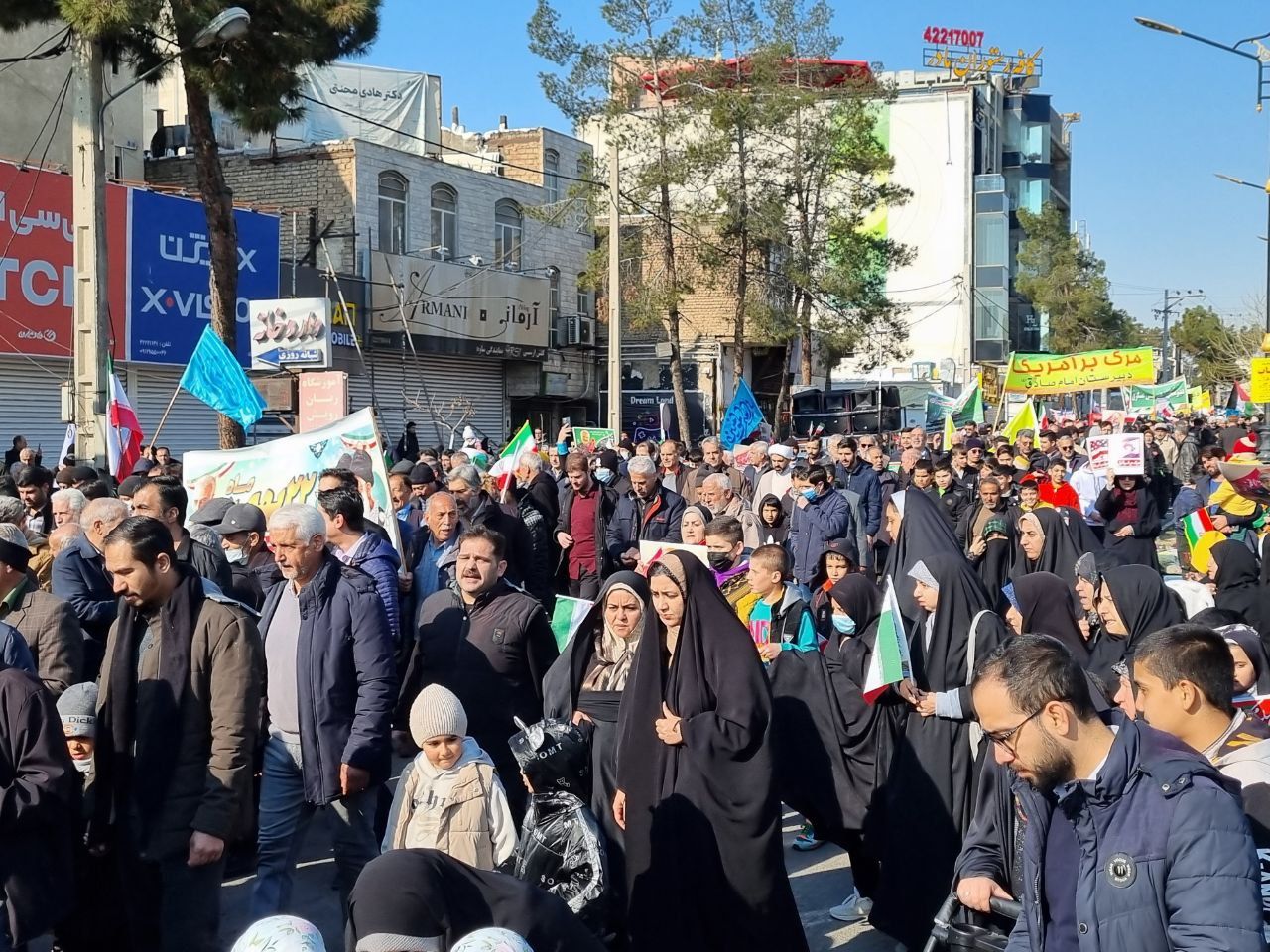 حضور پرشور ساوجی‌ها در جشن ۴۶ سالگی انقلاب