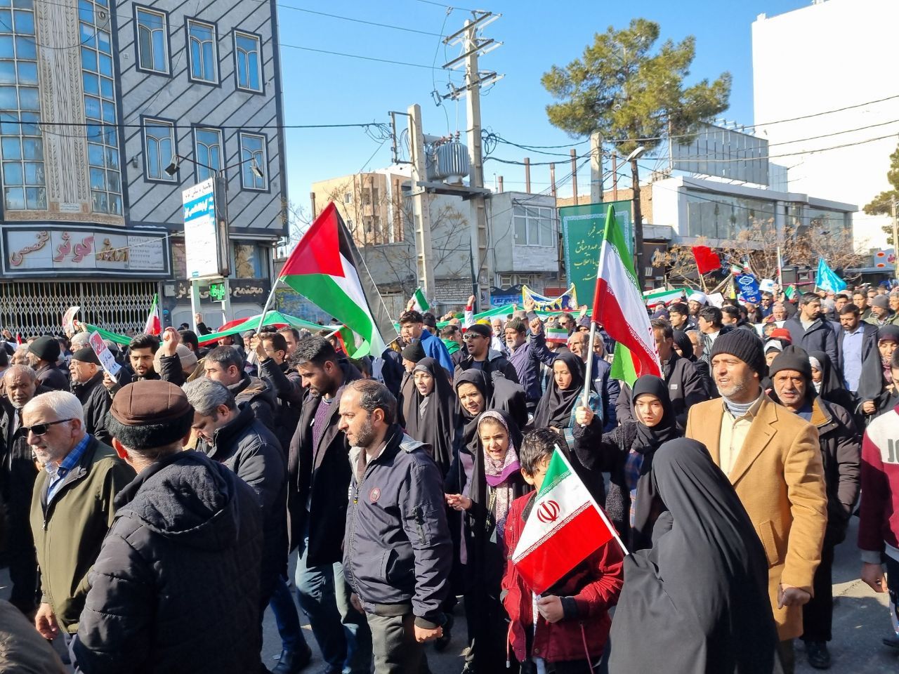 حضور پرشور ساوجی‌ها در جشن ۴۶ سالگی انقلاب